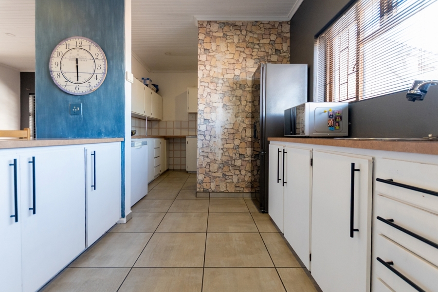 4 Bedroom Property for Sale in Laaiplek Western Cape